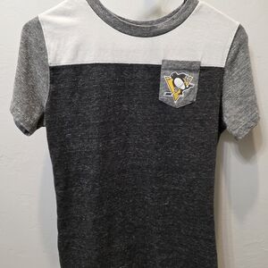 Fanatics Pittsburgh Penguins Hockey NHL Gray and White WomensGraphic Tee